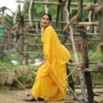 Bhanu Sri Mehra Instagram – 💛🐠
#bhanusree #tollywoodactress #southindianactress #peaceful #bhanusree🔥❤️ #yellow #love