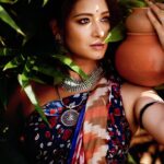 Bhanu Sri Mehra Instagram - Tribal love 💕 . . . Photography @weareretrospection Mua @thimmappa180 Styling @vishnupriya.pen Jewelry @kaluva_jewels Location @teenduari . . . . #bhanushree #retrospectionphotography #thimmappa #styledbyvishnupriya❤ #teenduari #photoshoot