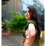 Bhanu Sri Mehra Instagram – Be like sun 🌞 keep on shining, and let the world 🌎 live in the light 😍
PC:@hit_d_ditto
Outfit:@feathersbtq
#mondaymotivation #peaceful #happy #mood #bhanusree🔥❤️