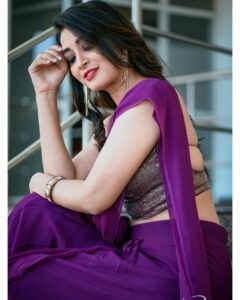 Bhanu Sri Mehra Instagram - There is sunshine 🌞 in my soul today💃
PC:@hit_d_ditto
Costume by - @shilpacouture
@agasthyaarts
.
.

#tollywoodactress #southindianactress #bhanusree🔥❤️
#adhirindhishow #adhirindhi #comedy #fun