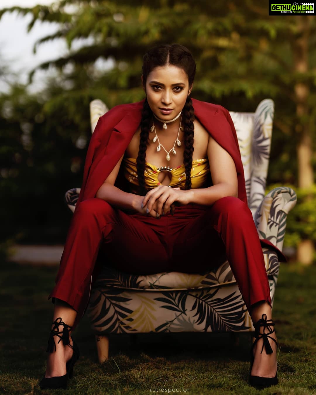 Bhanu Sri Mehra Instagram - Be fearless... Be kind.... Be you.......... Photography @weareretrospection Mua. @thimmappa180 Styling @vishnupriya.pen Outfits. @vishnupriya.pen Hand made jewellery. @vishnupriya.pen Location. @teenduari . . . . . #model #fashion #photography #love #style #beauty #instagood #photooftheday #beautiful #like #instagram #follow #portrait #modeling #cute #art #photo #photoshoot #girl #picoftheday #myself #makeup #photographer #godoxindiaofficial #selfie #me #sonyalphain #likeforlikes #life #bhanusree