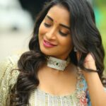 Bhanu Sri Mehra Instagram - Be as radiant as the sun 🌞 Outfit:@kadhambari_studio Pc:@poulino_pictures #indiantraditionalwear #halfsareelove #traditional #southindianactress #tollywoodactresses #bhanusree🔥❤️ #bhanusree