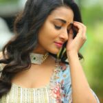 Bhanu Sri Mehra Instagram - Be as radiant as the sun 🌞 Outfit:@kadhambari_studio Pc:@poulino_pictures #indiantraditionalwear #halfsareelove #traditional #southindianactress #tollywoodactresses #bhanusree🔥❤️ #bhanusree