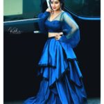 Bhanu Sri Mehra Instagram - Good morning all happy sunday 😀 Adhirindhi show tonight on @zeetelugu at 9pm don't miss it my lovely people ❤ have fun 😀 Pc:@they_call_me_keshu Styled By - @greeshma_krishna.k In Costume by - @abhignasagarikaofficial Fashion coordinates - @house_of_collaboration19 #adhirindhi #comedy #fun #zeetelugu #bhanusree🔥❤️