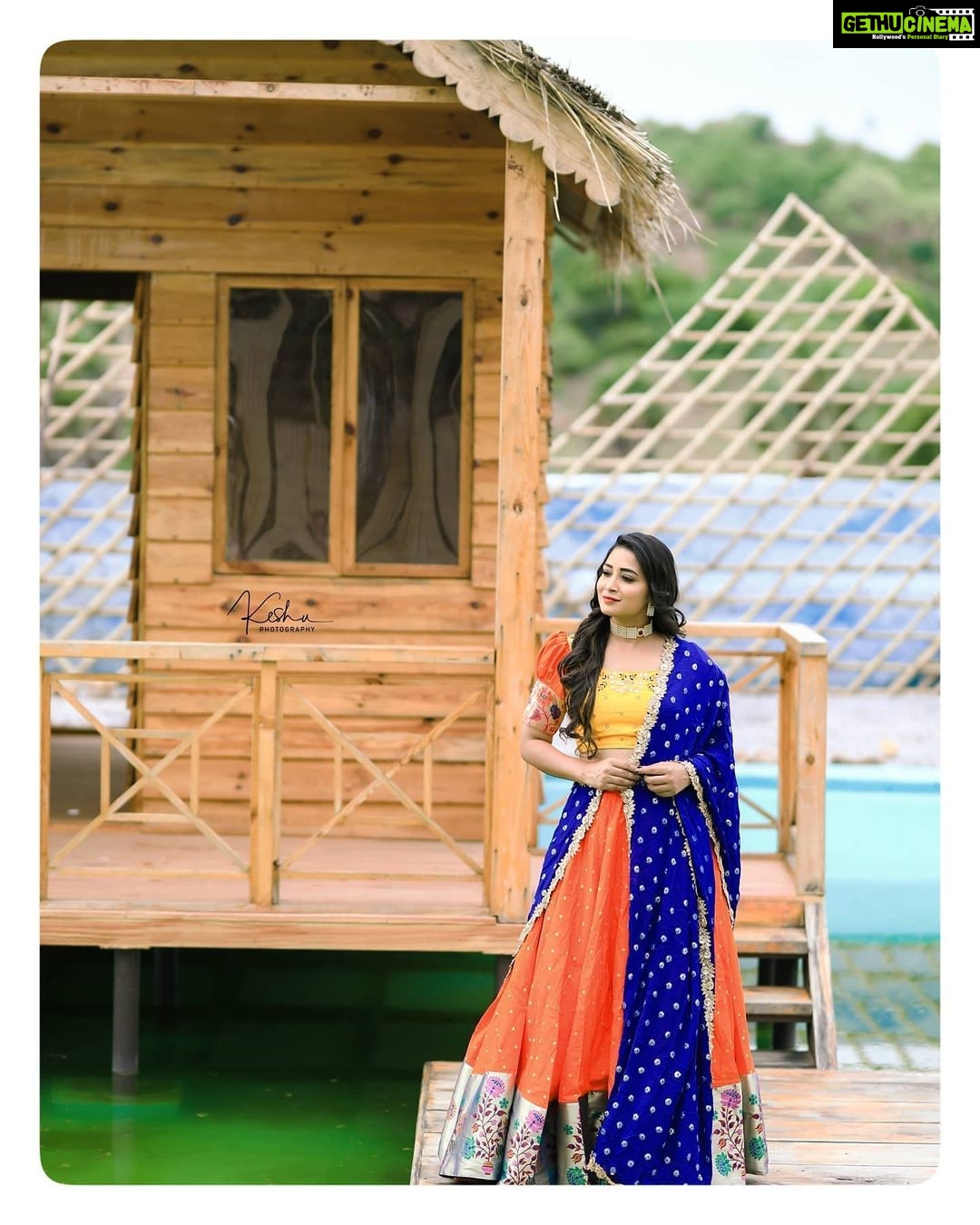Bhanu Sri Mehra Instagram - Being your own unique self is pure beauty ✨ #southindianactress #tollywoodactresses #halfsareelove #traditional #bhanusree #bhanusree🔥❤️ #love #peace