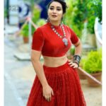 Bhanu Sri Mehra Instagram - Adhirindhi tonight on @zeetelugu at 9pm😍 pc:@they_call_me_keshu Outfit by:@samathachowdari Earrings:@khushidesignercollections Styling:@greeshma_krishna.k @agasthyaarts #adhirindhishow #funshow #enjoy #happysunday #bhanusree🔥❤️