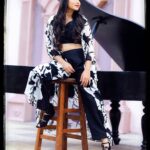 Bhanu Sri Mehra Instagram - 😉🖤💟 Outfit by:@jazzy.apparel PC:@they_call_me_keshu Location:@picturesq_next #newclick #happyness #peace #blackandwhite #bhanusree🔥❤️