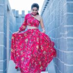 Bhanu Sri Mehra Instagram - She leaves a little sparkle ✨️ whatever she goes 💗 @verendar_photography @pretty.jewelbox @divya_varun_official @hairstylistravi @maskmakeupartist @mrandmrsstudiohyd #southindiaactress #tollywoodhotactress #bhanusree🔥❤️ #instalove #actorslife