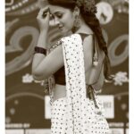 Bhanu Sri Mehra Instagram - 🐧 @agasthyaarts Outfit by:@samathachowdari Earrings:@shivi_collections #adhirindi #comedy #comedyshow #fullfun #zeetelugu