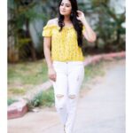 Bhanu Sri Mehra Instagram - It's not my attitude ,its the way I'm 💛 Pc:@they_call_me_keshu Hairstyles:@makeoverbylavs #goodafternoon #cool #tollywoodactress #biggbosstelugu2 #bhanusree🔥❤️ #rowdy #pilla #queen #lovelygirl