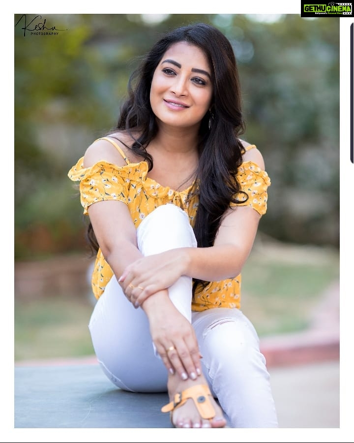 Bhanu Sri Mehra Instagram - Elegant is beauty that never fades 💛 Pc:@they_call_me_keshu Hairstyle:@makeoverbylavs #newpost #newclick #bhanusree🔥❤️ #freshlook #lookbhanu💛