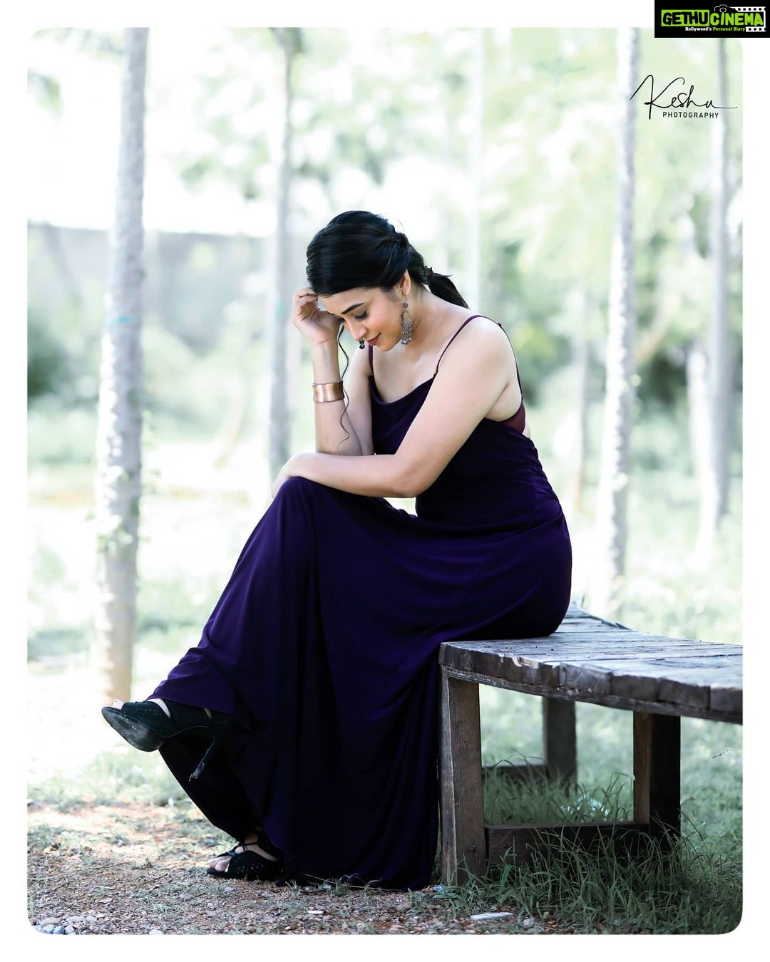 Bhanu Sri Mehra Instagram - It's not about brand, it's about style 🦚 PC:@they_call_me_keshu Location:@picturesq_next #newclick #mondayvibes #peaceful #tollywoodactress #actorlife #busylife #southindianactress #bhanusree🔥❤️ #bans