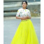 Bhanu Sri Mehra Instagram - A strong girl can travel the road of life without any company.💛💃💛 Outfit :@samathachowdari Pc:@chavasiva @varshasfotography #tollywoodactress #actorlife #busylife #activelifestyle #goodvibesonly #peacefullness #bhanugirl❤ #bhanulove #bhanusree🔥❤️