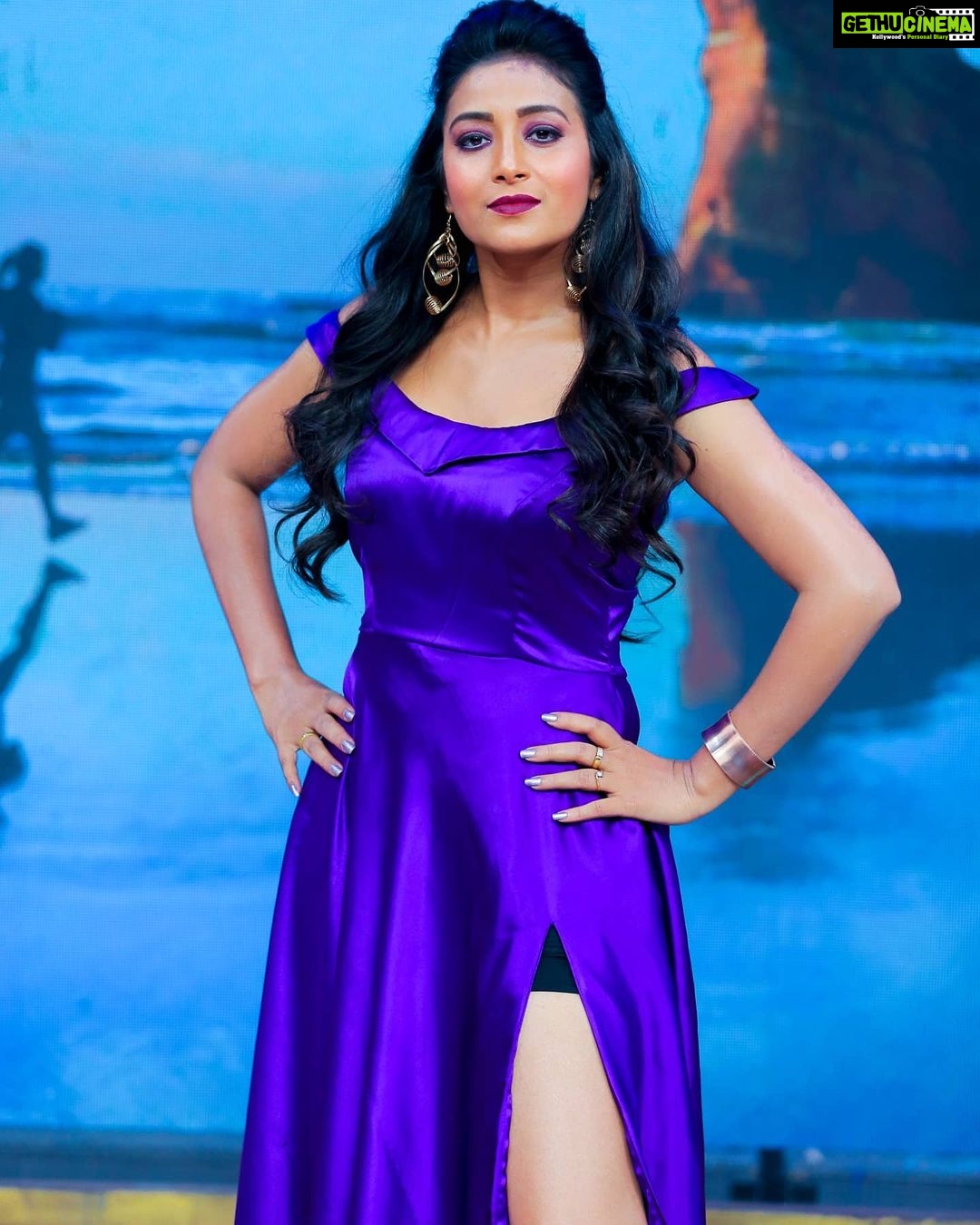Bhanu Sri Mehra Instagram - Your more powerful then you know; you are beautiful just as you are.💃💜 Outfit:@feathersbtq Pc:@varshasfotography #tollywoodactress #actorlife #busylife #hope #best #happiness💕 #work #bhanugirl #bhanulove #bhanusree🔥❤️