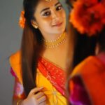 Bhanu Sri Mehra Instagram - Nelavanka✨️🔱 @radheshyam_designer_studio @pretty.jewelbox @paulino_pictures #peace #positivity #beyourself #bhanusree🔥❤️ #halfsaree #love #instagram #instalove