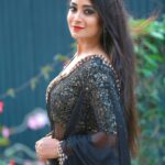Bhanu Sri Mehra Instagram - Lots not my attitude, it's the way I'm✌🖤🖤 Outfit:@preesha_official Pc:@chavasiva #adhirindhishow #adhirindi #zeetelugu #anchoring🎤 #happylifestyle #peaceofmind✌ #lovework #bhanugirl❤ #bhanusree🔥❤️