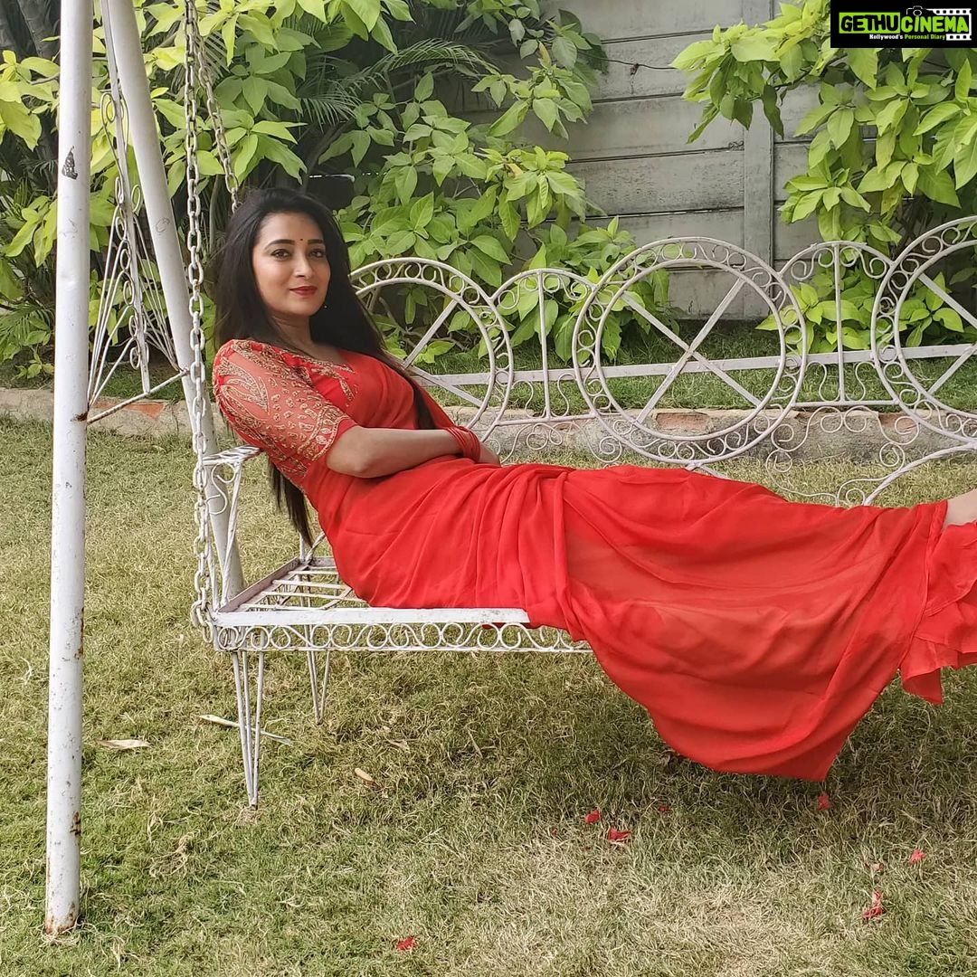 Bhanu Sri Mehra Instagram - Good evening everyone❤ Outfit by:@navya.marouthu #evening #happyness #peaceofmind✌ #bhanusree🔥❤️