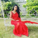 Bhanu Sri Mehra Instagram - Love red ❤❤ This beautiful saree :@navya.marouthu #tollywoodactress #actorlife #busylife #feelhappy😊 #peaceful #bhanusree🔥❤️