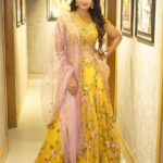 Bhanu Sri Mehra Instagram - "Don't Believe Everything you Hear.There are Always Three Sides to a Story , yours, theirs and the truth" 🧡💖💃 Outfit by:@preesha_official @salonhaircrush thank you 😘 #tollywoodactress #biggbosstelugu2 #bhanusree #actorlife #salones #opening #happyme