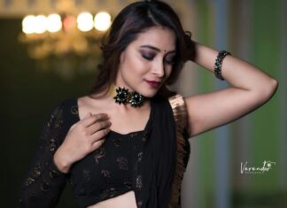 Bhanu Sri Mehra Instagram - 🖤 Outfit:@sridevidesignerstudio Pc:@verendar_photography Jewelry:@pretty.jewelbox Hairstyle:@hairstylistravi Makeup:@maskmakeupartist #blacklove #🖤 #actorslife #blessed #bhanusree🔥❤️ #instalove #Instagram