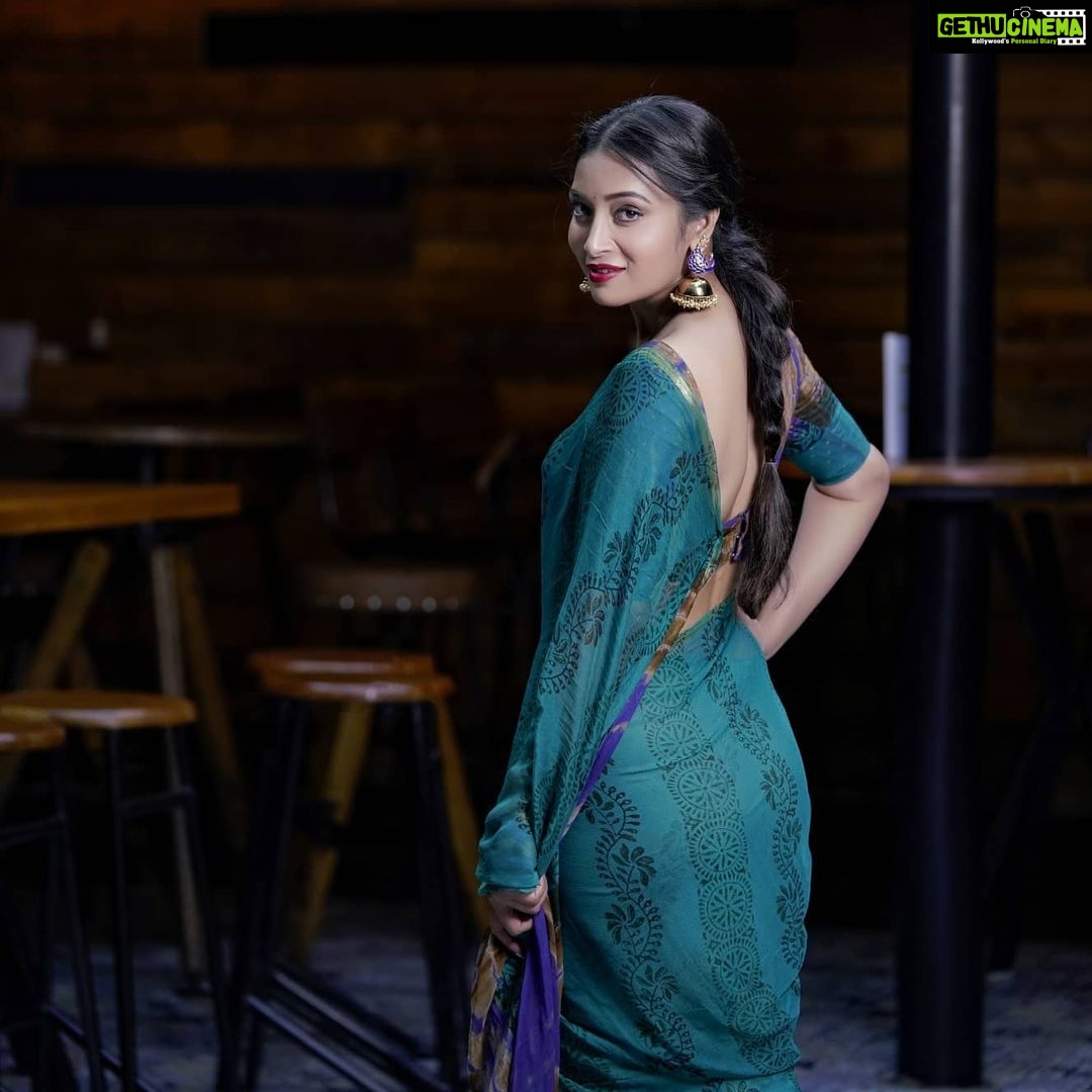 Bhanu Sri Mehra Instagram - Happy weekend all my lovely peopleš have great days lots of loveā¤š¤ Outfit by:@navya.marouthu Pic:@prashanth_photo_graphy Make up :@panduchalapati #traditional #sareelove #indiangirl #traditionalart #traditionalart #girlintraditional #supergirl #weekendmood #weekendvibes #bhanusri #bhanusreeš„ā¤ļø