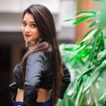 Bhanu Sri Mehra Instagram - Beauty beings the moment you decide to be yourself💃 Costume by - @maghuva.studio Accessories by - @fashionjewelcollections Styled by - @greeshma_krishna.k Photography by - @sampathnachu50 . #styledbygkk #blue #black #biggbosstelugu2 #tollywoodactress #bhanusree🔥❤️