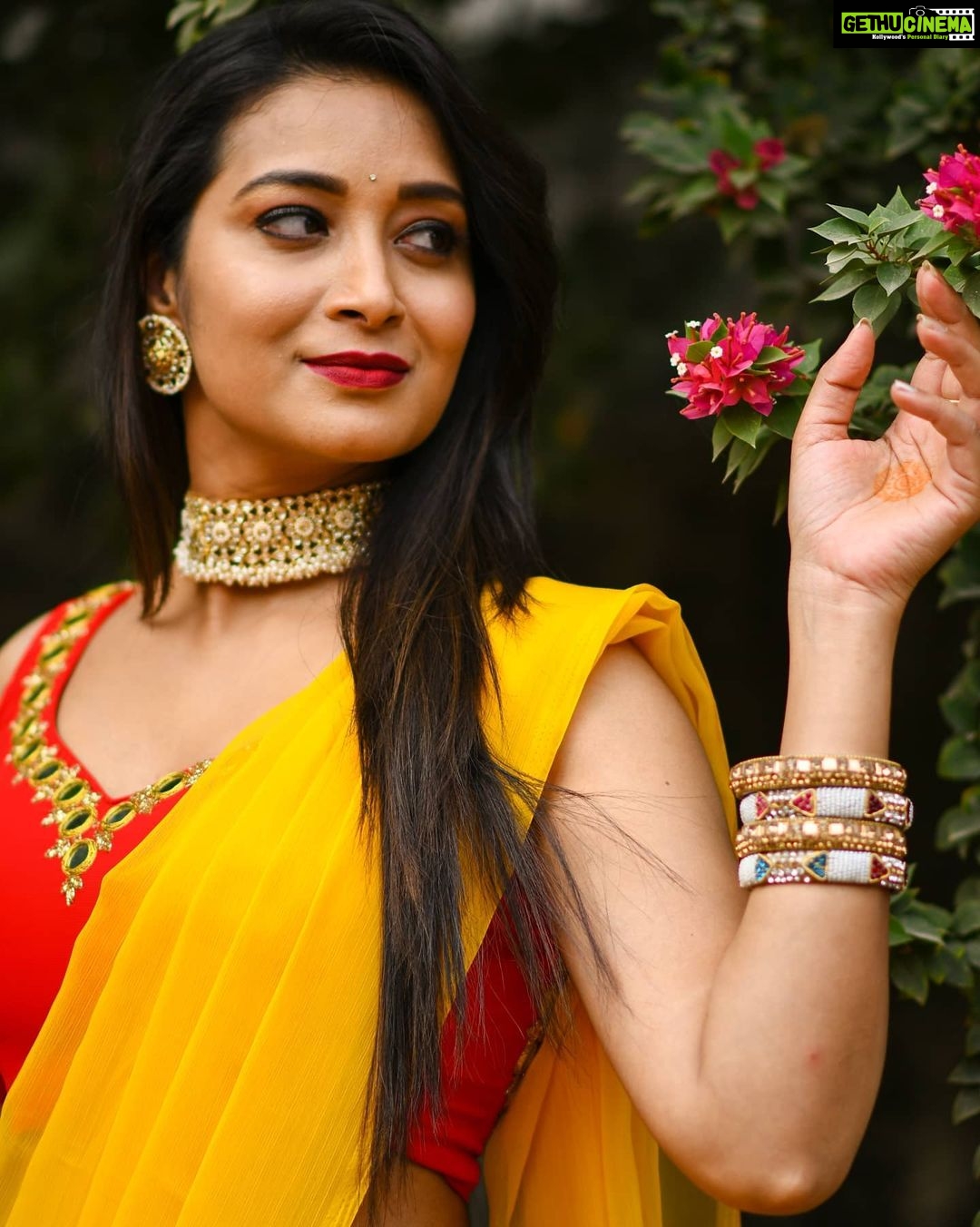 Bhanu Sri Mehra Instagram - I may not be the best.....but I sure am trying my best. Costume By - @firoz_design_studio Accessories By - @aadyaah_by_malathi Styled By - @greeshma_krishna.k Photography By - @sampathnachu50 . #styledbygkk #yellow #red #loves #peaceofmind✌ #cool