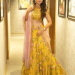 Bhanu Sri Mehra Instagram - Isn't about having a pretty face. Its about having a pretty mind, pretty heart and pretty soul.🧡💖💃 happy weekend guys🤗👍 Outfit by:@preesha_official #weekendvibes #saturday #funday😎 #tollywoodactress #biggbosstelugu2 #bhanusree #actorlife #bhanusree🔥❤️