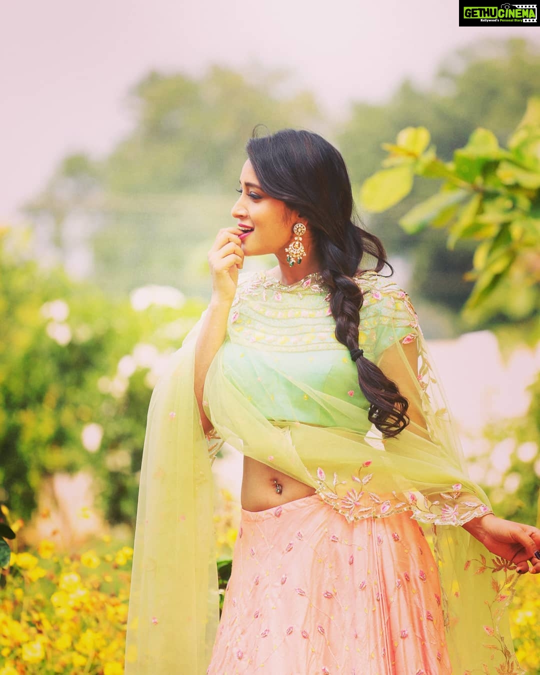 Bhanu Sri Mehra Instagram - Good night 💚💚 #goodnight🌙 #sleephappy