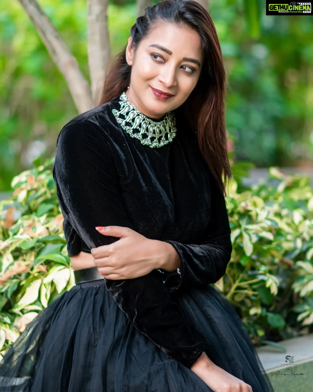 Bhanu Sri Mehra Instagram - Kindness always comes back 🔱✨️❤️ @navya.marouthu @saicharanthejareddyphotography Hairstylist:@_skinoccasions_ Makeup:@_skinoccasions_ #bhanusree🔥❤️ #tollywoodhotactress #southindiaactress #actorslife #hybridpilla #instalove