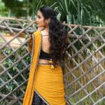 Bhanu Sri Mehra Instagram - 🖤💛 #tollywoodactress #biggbosstelugu2 #weekendvibes #bhanusree🔥❤️