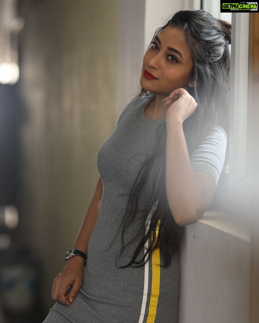 Bhanu Sri Mehra Instagram - Beauty attracts the eyes but .... personality captures the heart❤ @they_call_me_keshu #newpost #crazy #hotgirl #beautifulgirls #southindianactress #powerofpositivity #biggbosstelugu2 #bhanusree🔥❤️