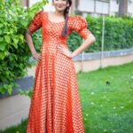 Bhanu Sri Mehra Instagram - No worries just acceptance 😌 @saicharanthejareddyphotography @navya.marouthu Make up by: @_skinoccasions_ Hairstyle: @_skinoccasions_ #simple #peace #happy #bhanusree🔥❤️