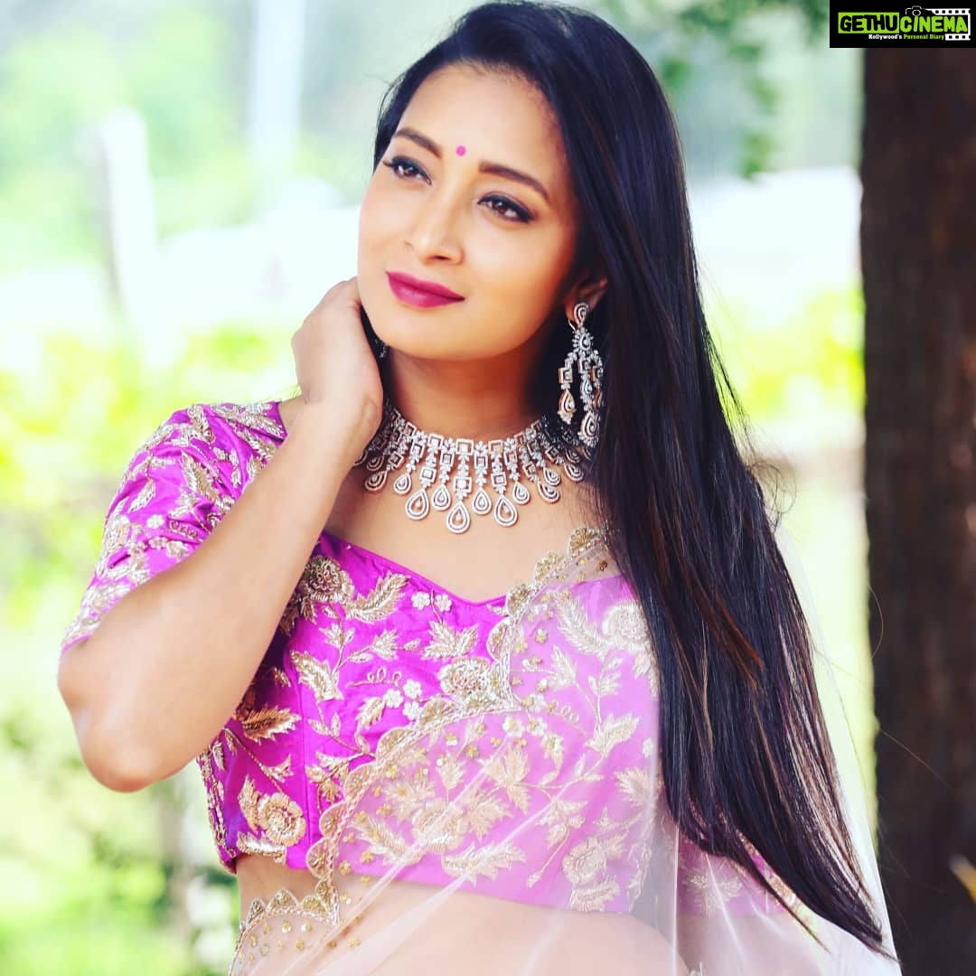 Bhanu Sri Mehra Instagram - Some times people are beautiful.not in looks. Not in what they say just in what they are 💜💜 Outfit by: @harikastudio Jewellery : @kalasha_finejewels Photography : @satya007b