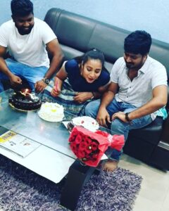Bhanu Sri Mehra Instagram - Thank you @rollrida my lovely brother so happy u made my day thanks a lot love you a lot🥰😘🤗 #birthday #cakecutting #happyday #brotherlove❤️ #shankarreddylove
