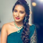 Bhanu Sri Mehra Instagram - Fashion is what you buy. Style is what you do with it 🤗😘 Outfit by:@meghanagarapatiofficial @tourmalinejewels @pixelperfectmakeup_visali @sreekruthsravan #fashionista #beautyful #biggboss2bhanusree #biggbossseason2