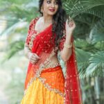 Bhanu Sri Mehra Instagram - Keep smiling because life is a beautiful thing there's so much to smile about and iam not what happened to me iam what I choose to become.❤️❤️ Outfit by :@firoz_design_studio Photography :@they_call_me_keshu