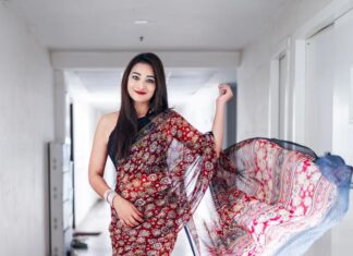 Bhanu Sri Mehra Instagram - Bring your own unique self is pure beauty ✨️ @saicharanthejareddyphotography @navya.marouthu #bepositive #happymood #bhanusree🔥❤️ #Instagram #instalove #actorslife
