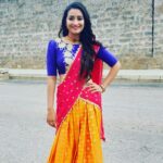 Bhanu Sri Mehra Instagram - Being your own self is pure beauty 💃😊 @kalamkari247 thank you 😊 Outfit by : @kalamkari247 #sareeofinstagram #treditionallook #girly #biggboss2 #southindianactress