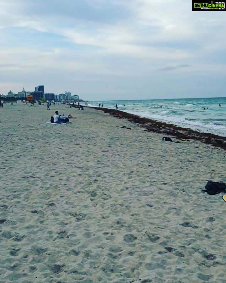 Bhanu Sri Mehra Instagram - Walking along the Miami coast 🏖️ Miami Beach, Florida