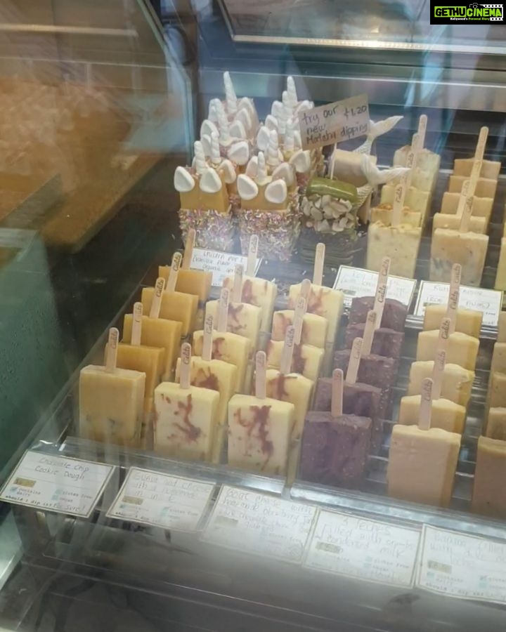 Bhanu Sri Mehra Instagram - These pops remind my childhood !!!😋 Cielito Artisan pops