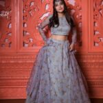 Bhanu Sri Mehra Instagram - A cheerful look brings joy to the heart ❤️ @jahnavivarmalabel @verendar_photography @pretty.jewelbox @maskmakeupartist @hairstylistravi Location:@mrandmrsstudiohyd #tollywoodhotactress #southindiaactress #bhanusree🔥❤️ #actorslife #busy