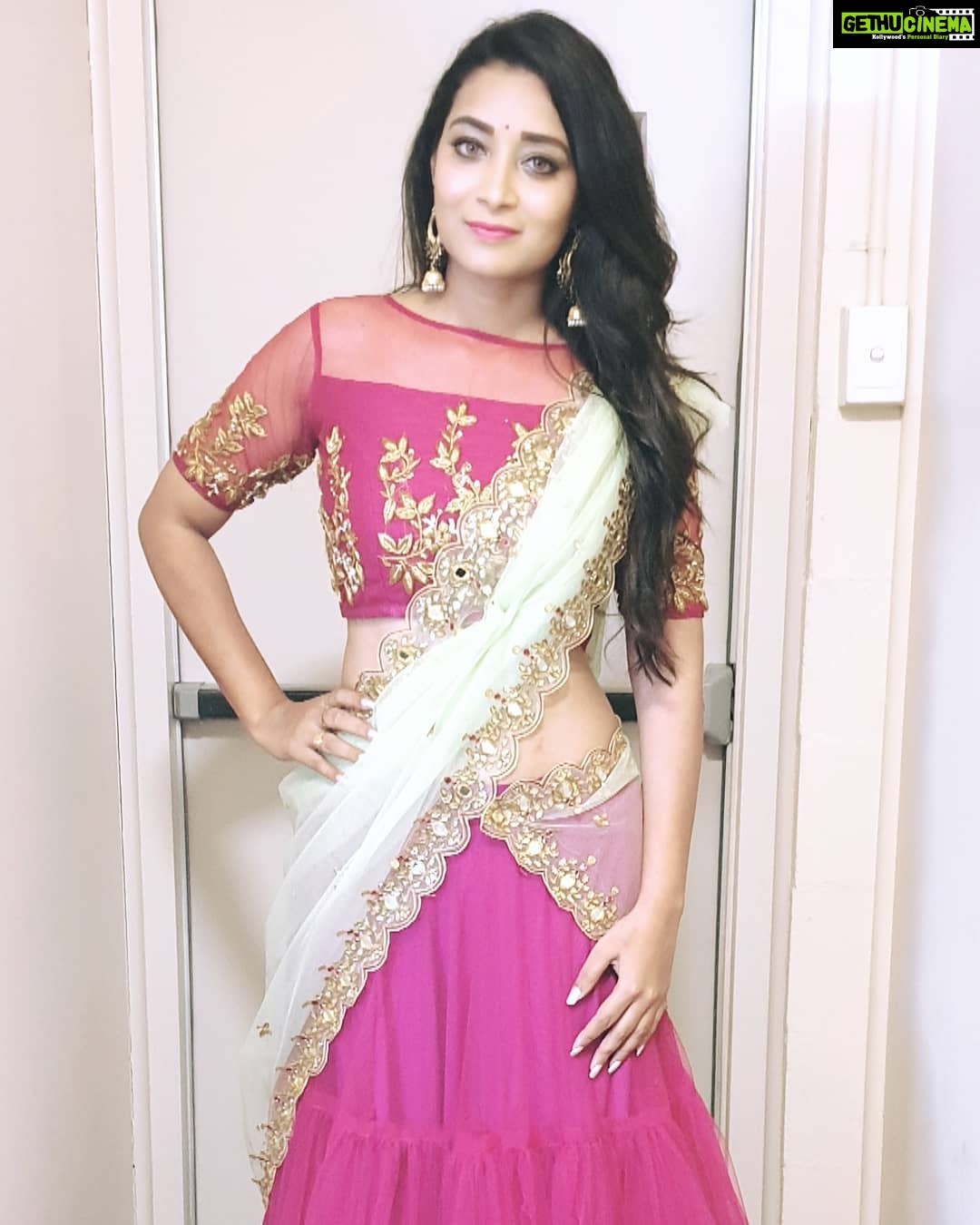 Bhanu Sri Mehra Instagram - This amazing dress outfit by @kalamkari247 Thank you so much for making me beautiful saikalmkari @kalamkari247 Palais Theatre