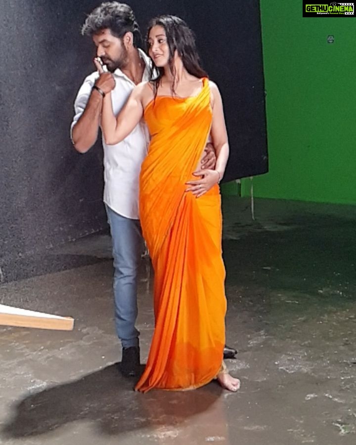 Bhanu Sri Mehra Instagram - My new Tamil movie with jai I'm very glad working with him😊