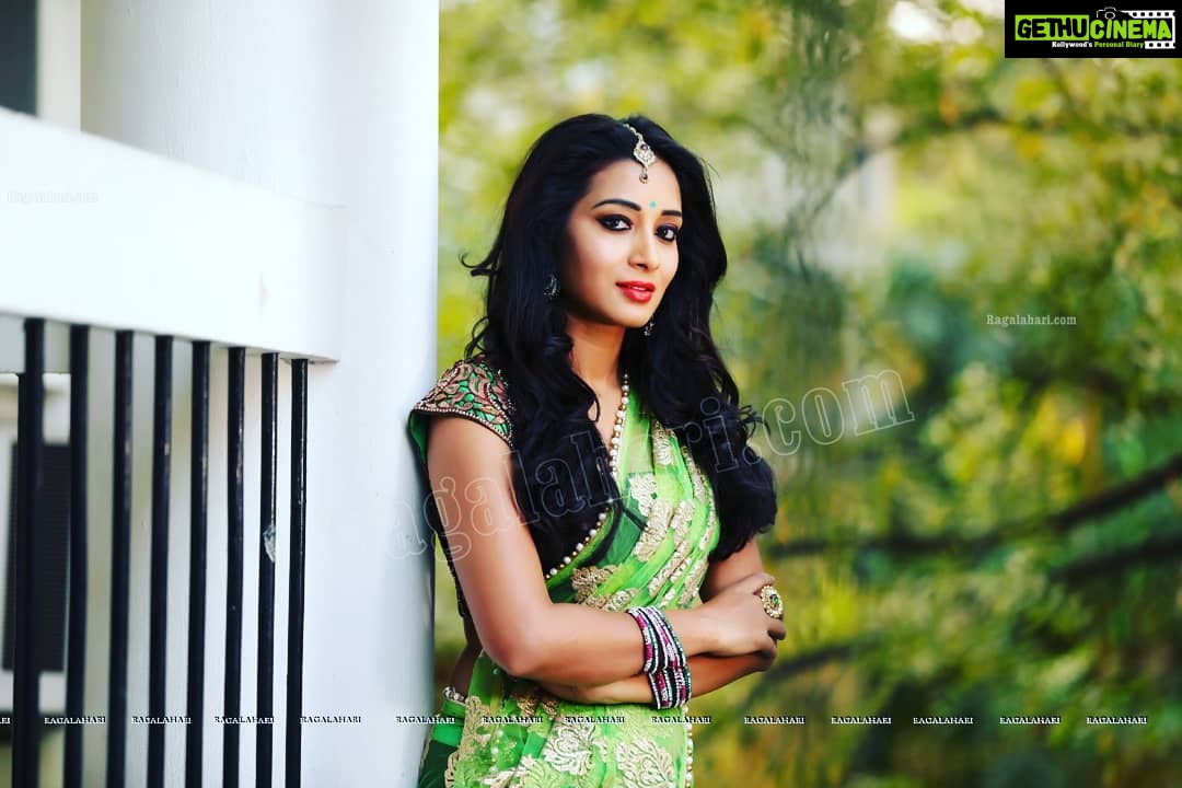 Bhanu Sri Mehra Instagram - Wish you a very happy makara sankranti &pongal too all of you😍❤️ #happysankranti