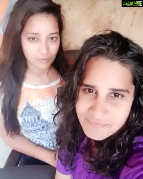 Bhanu Sri Mehra Instagram - Arey okkasari chepte ardam Kada ra niku kathal padutunnavu🤣🤣🤣