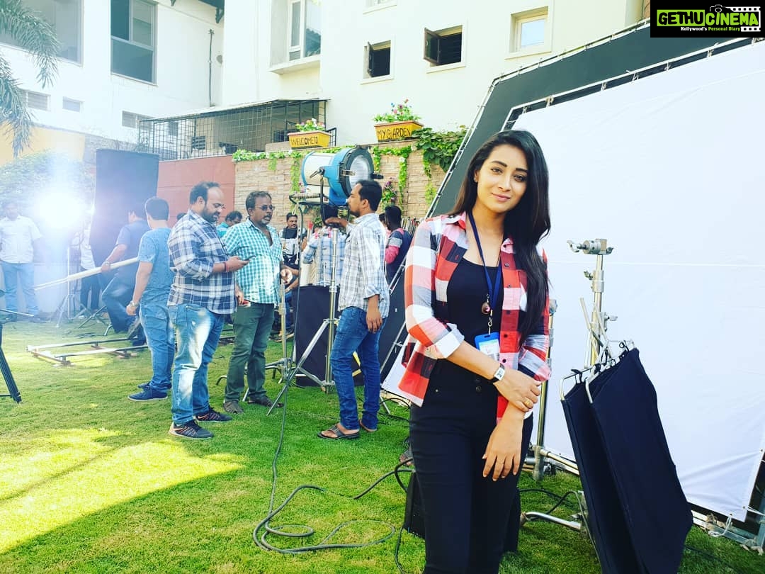 Bhanu Sri Mehra Instagram - Shoot time🎥 don't quite your day dream😍