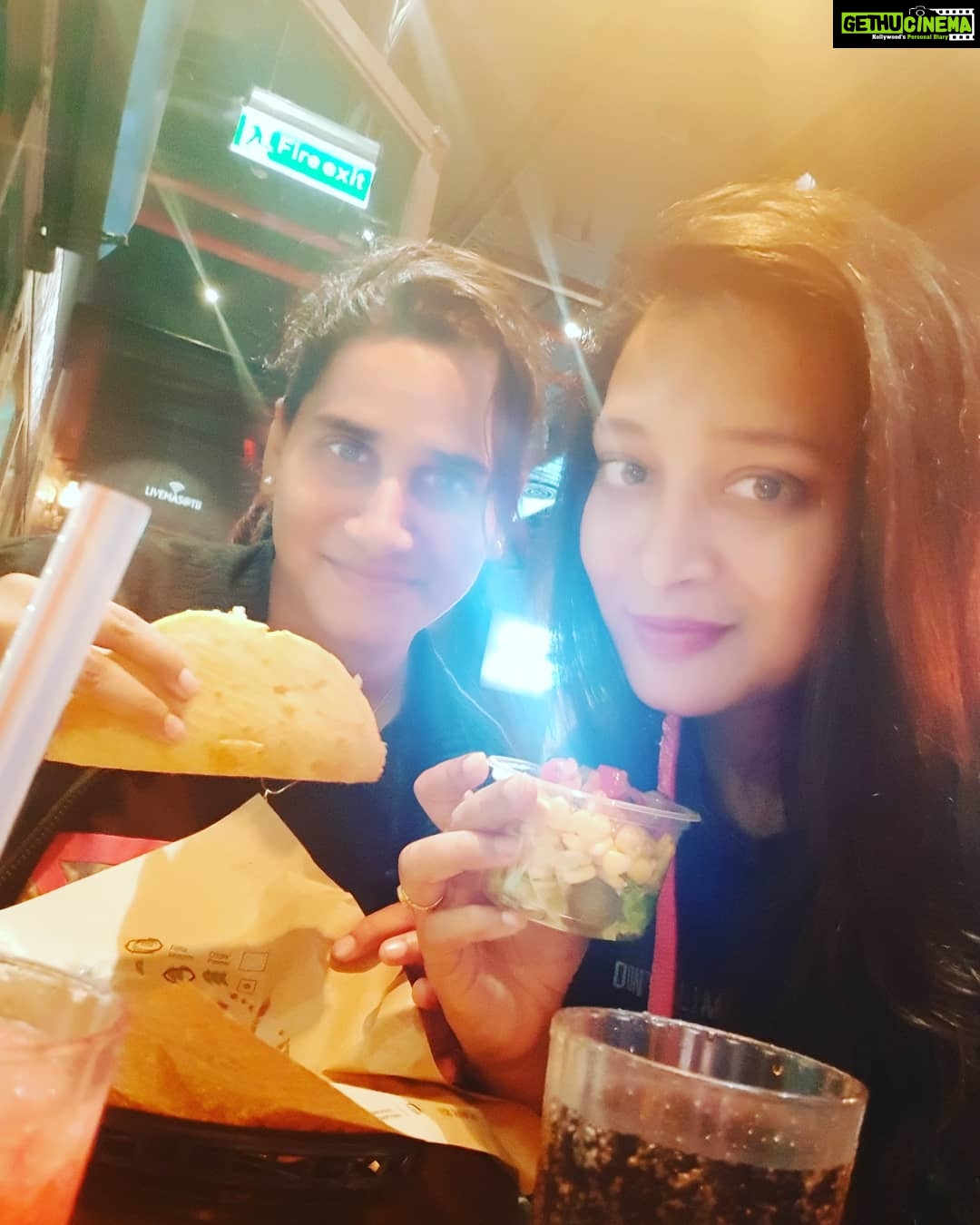 Bhanu Sri Mehra Instagram - #tacobell @pc_cheruku #foodlove