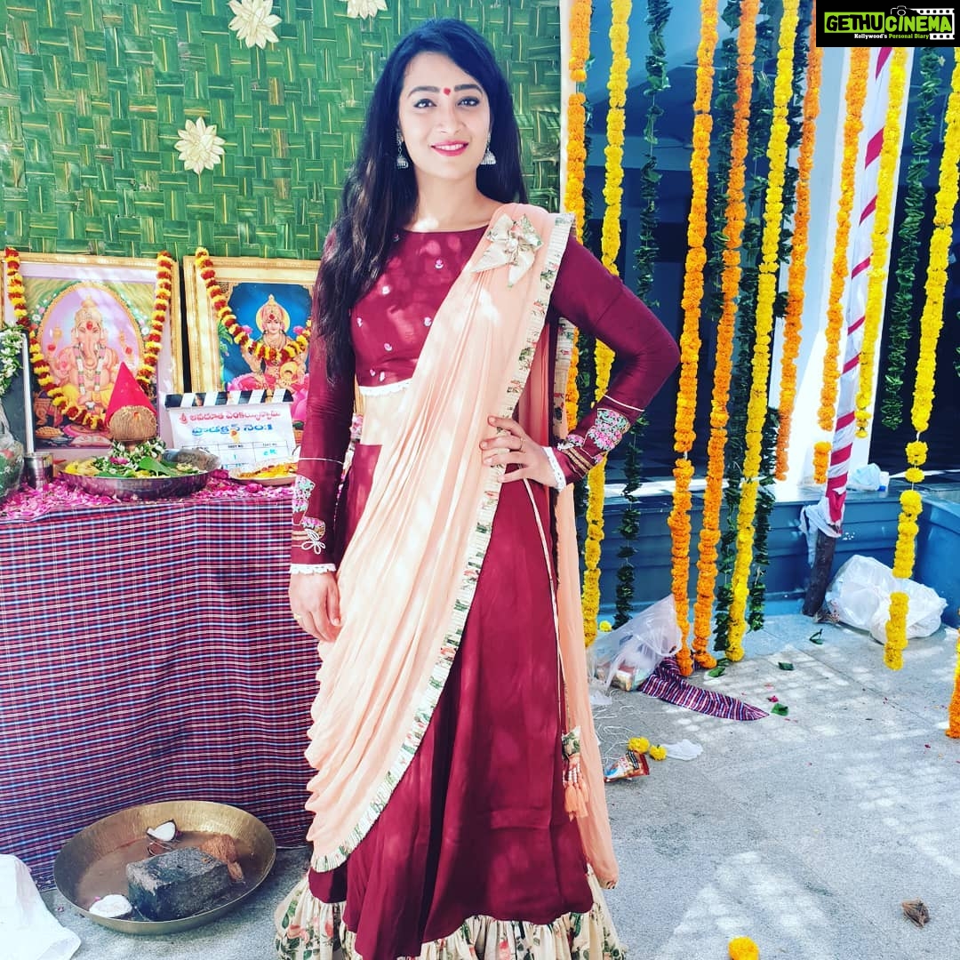 Bhanu Sri Mehra Instagram - I choose to stay stylish with stunning Chanderi lehenga paired with elegant dupatta from TheHLabel I loved it๐