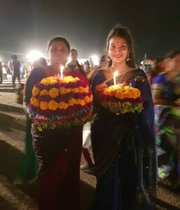 Bhanu Sri Mehra Instagram - Happy bathukamma🌼🌻💐🌸🏵️🌹🥀🌺